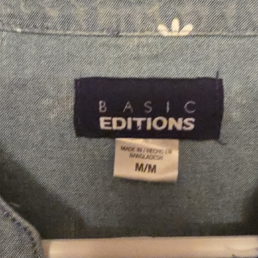 Basic Editions Blue Floral Button Down Shirt - image 2